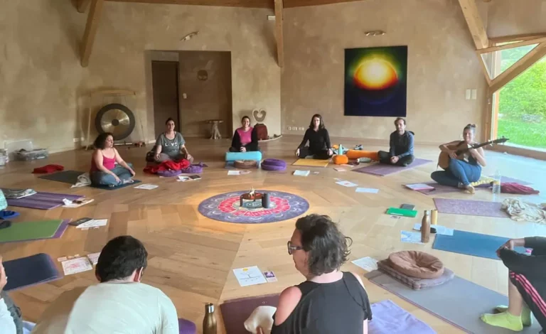 stage yoga joie et lacher et lacher prise